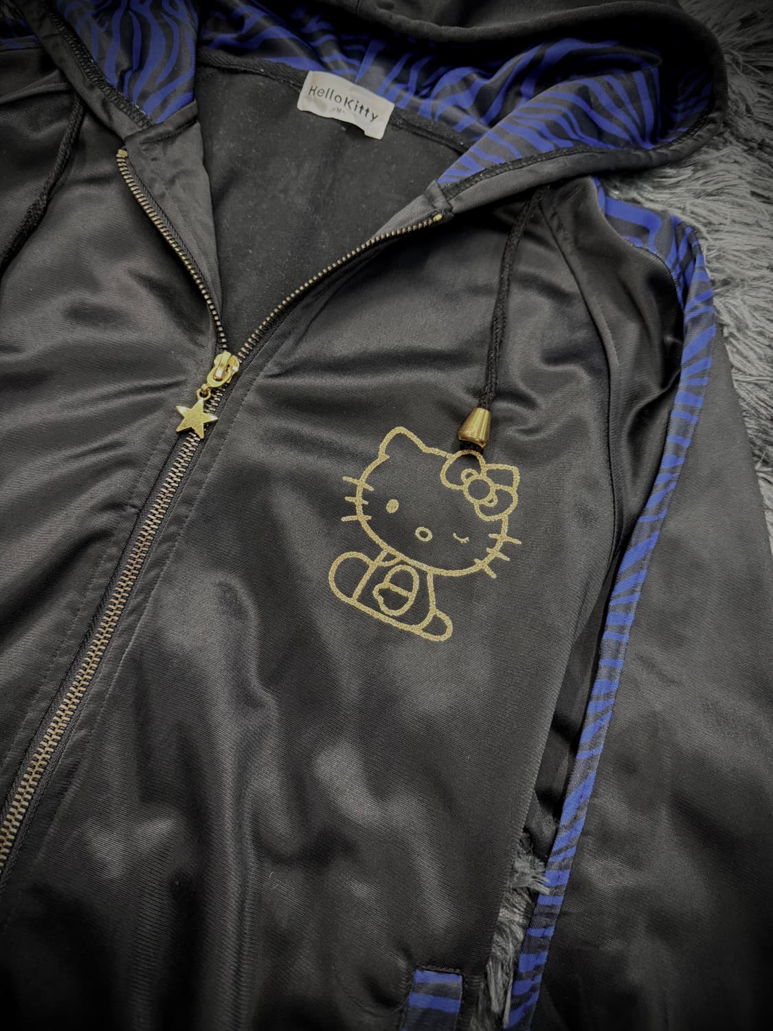 Hello Kitty 골드 글리터 헬로키티 프린팅 블루호피 후드져지 상품이미지3