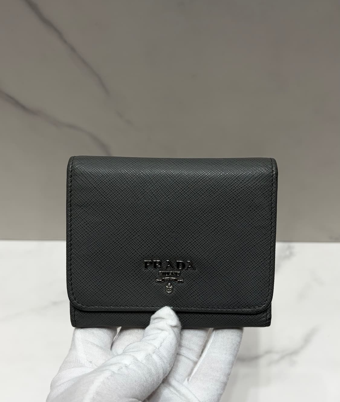 [정품] 프라다 비텔로 플랩 반지갑 상품이미지1