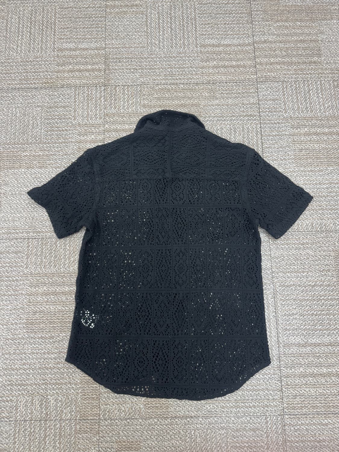 르마드 펀칭 시스루 하프 셔츠 블랙 상품이미지6