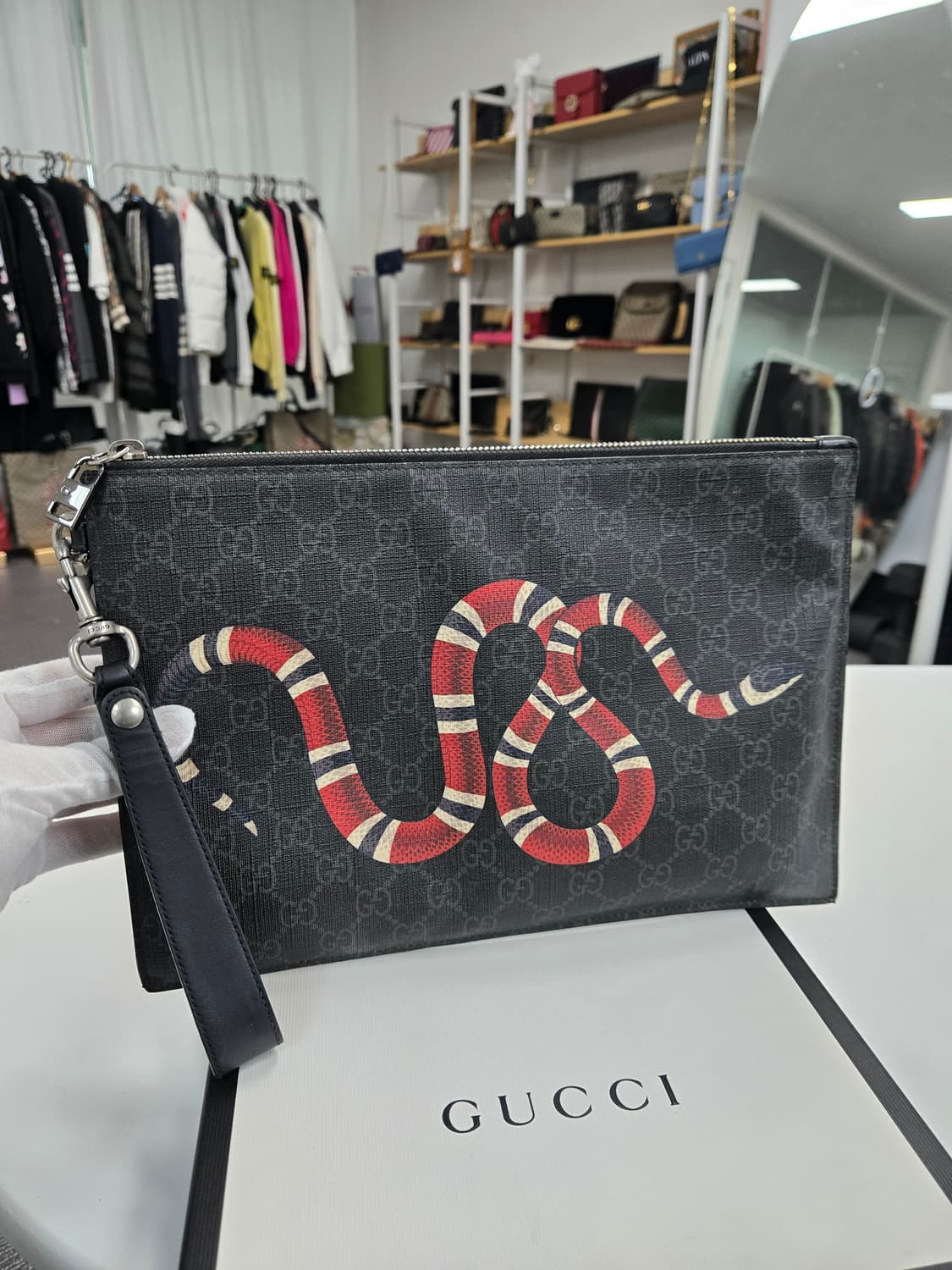 [50%세일] 구찌 킹스네이크 클러치백 상품이미지1