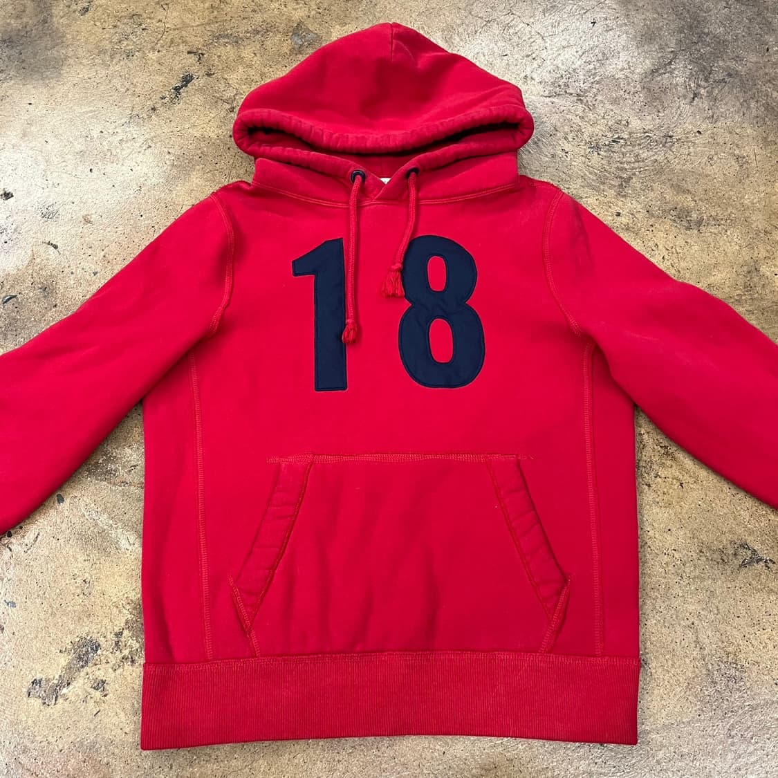 아베크롬비 레드 후드티  상품이미지3