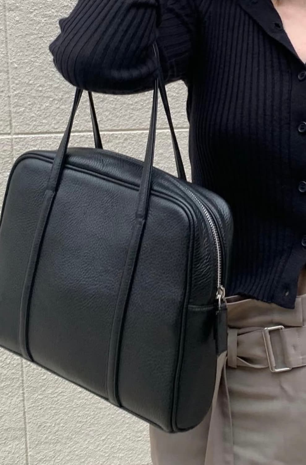 ORE오어 시그니처 보이백 탑핸들 블랙 상품이미지5