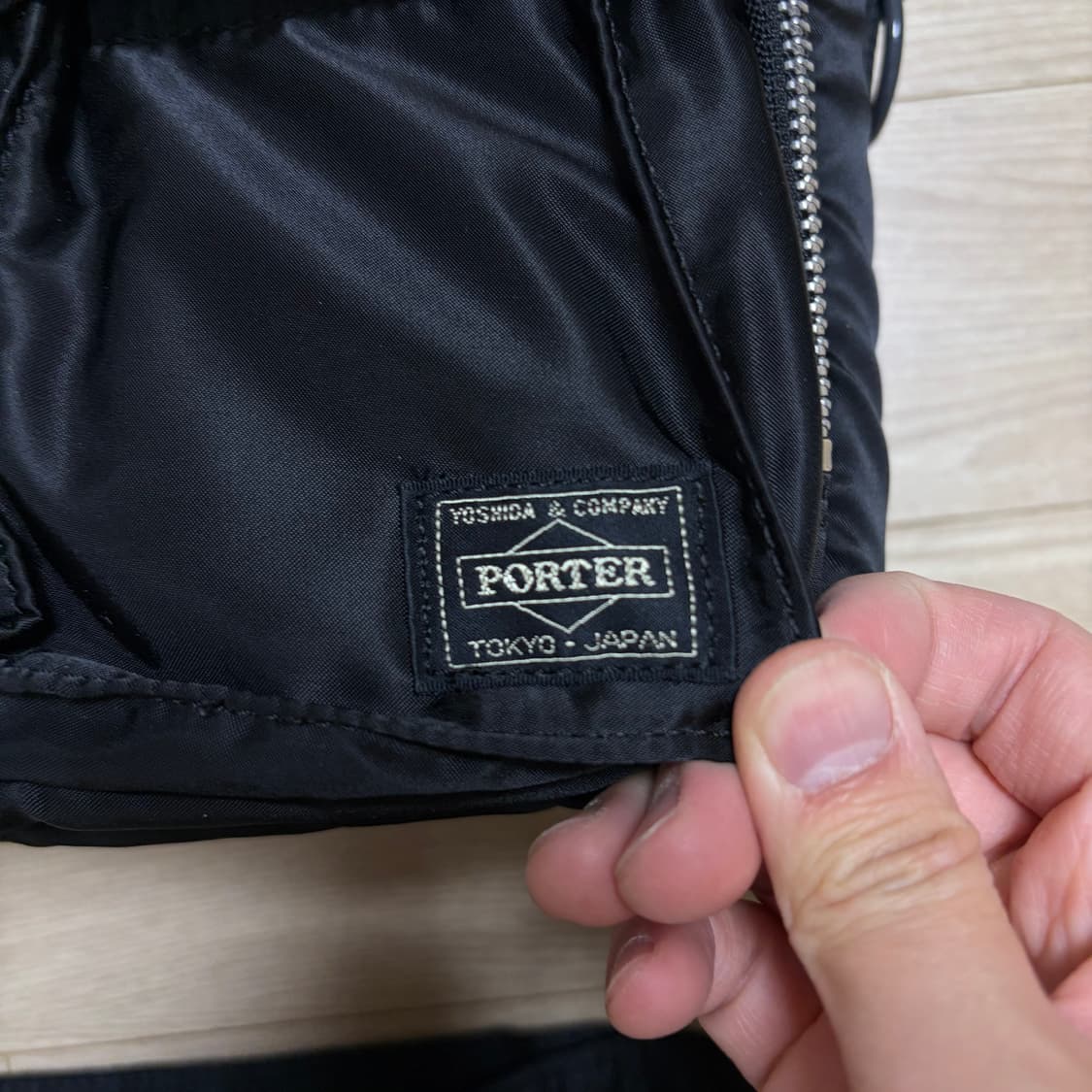 요시다포터 porter 카메라백 탱커 블랙 상품이미지3