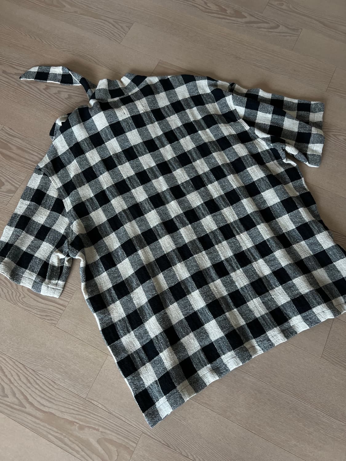 비욘드클로젯 컬렉션 라인 반팔 상품이미지4