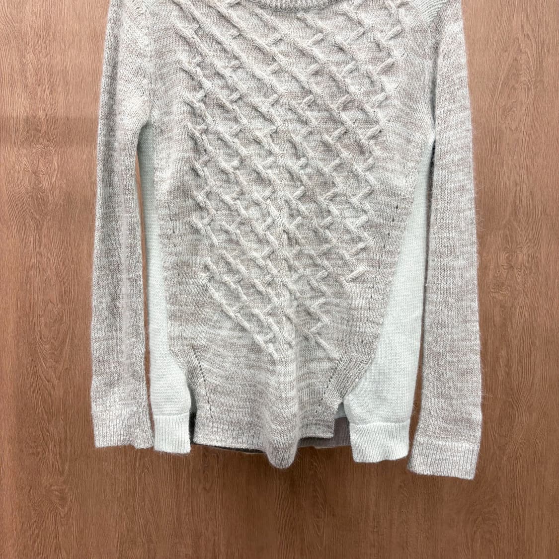 시스템 라운드넥 울 블렌드 니트 케이블 믹스 배색 디테일 베이지 민트 상품이미지5