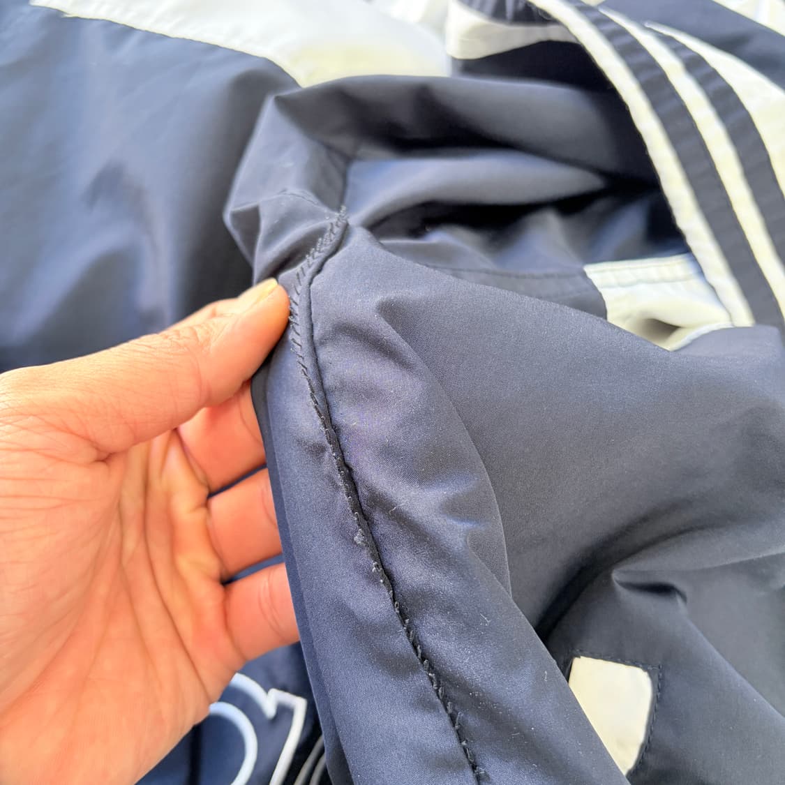 2XL) 스페인아디다스 올드스쿨 백 빅트레포일 네이비 화이트 삼선 오버핏 상품이미지9