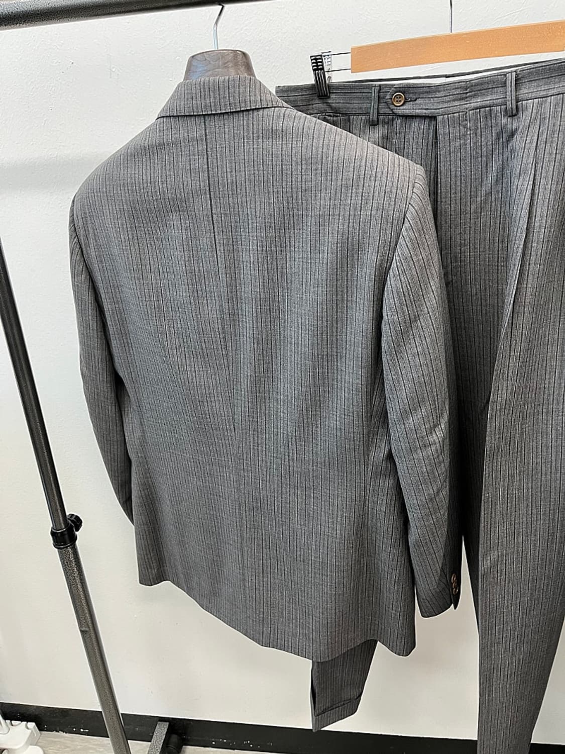 105,35) 크리스찬디올 스트라이프 슈트  상품이미지4