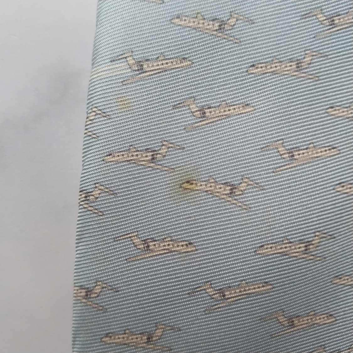 베르사체 실크 스카이블루 패턴 넥타이 9cm B등급 K1076
 상품이미지7