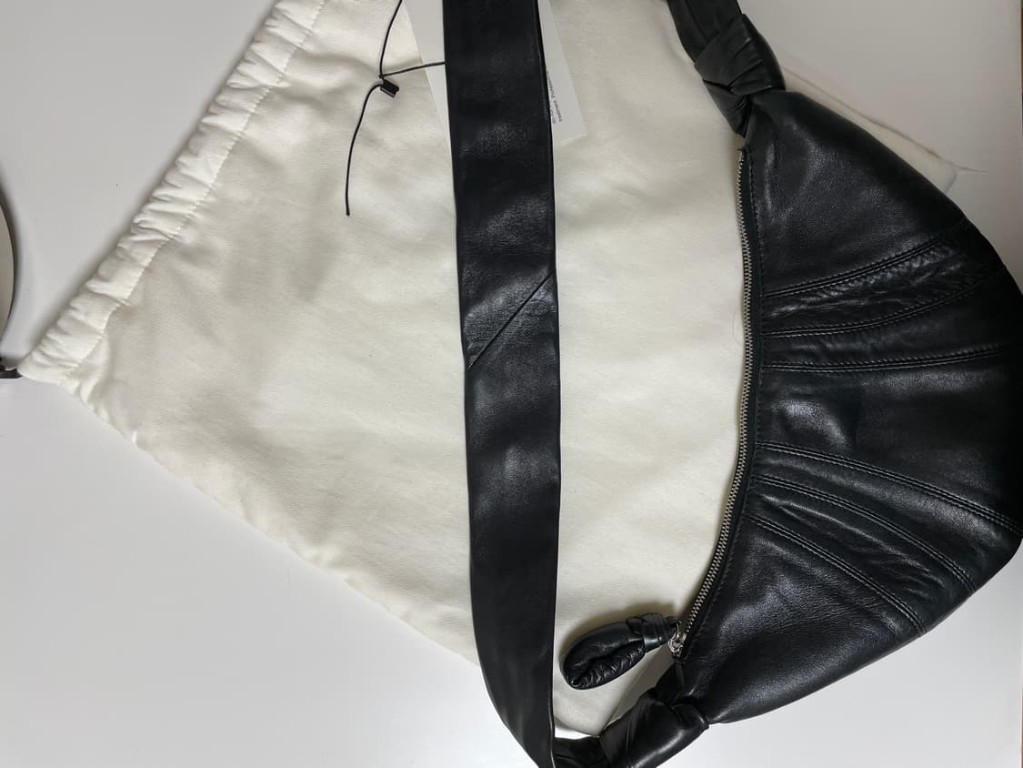 르메르 스몰 크루아상 백 소프트 나파 레더 블랙 상품이미지7