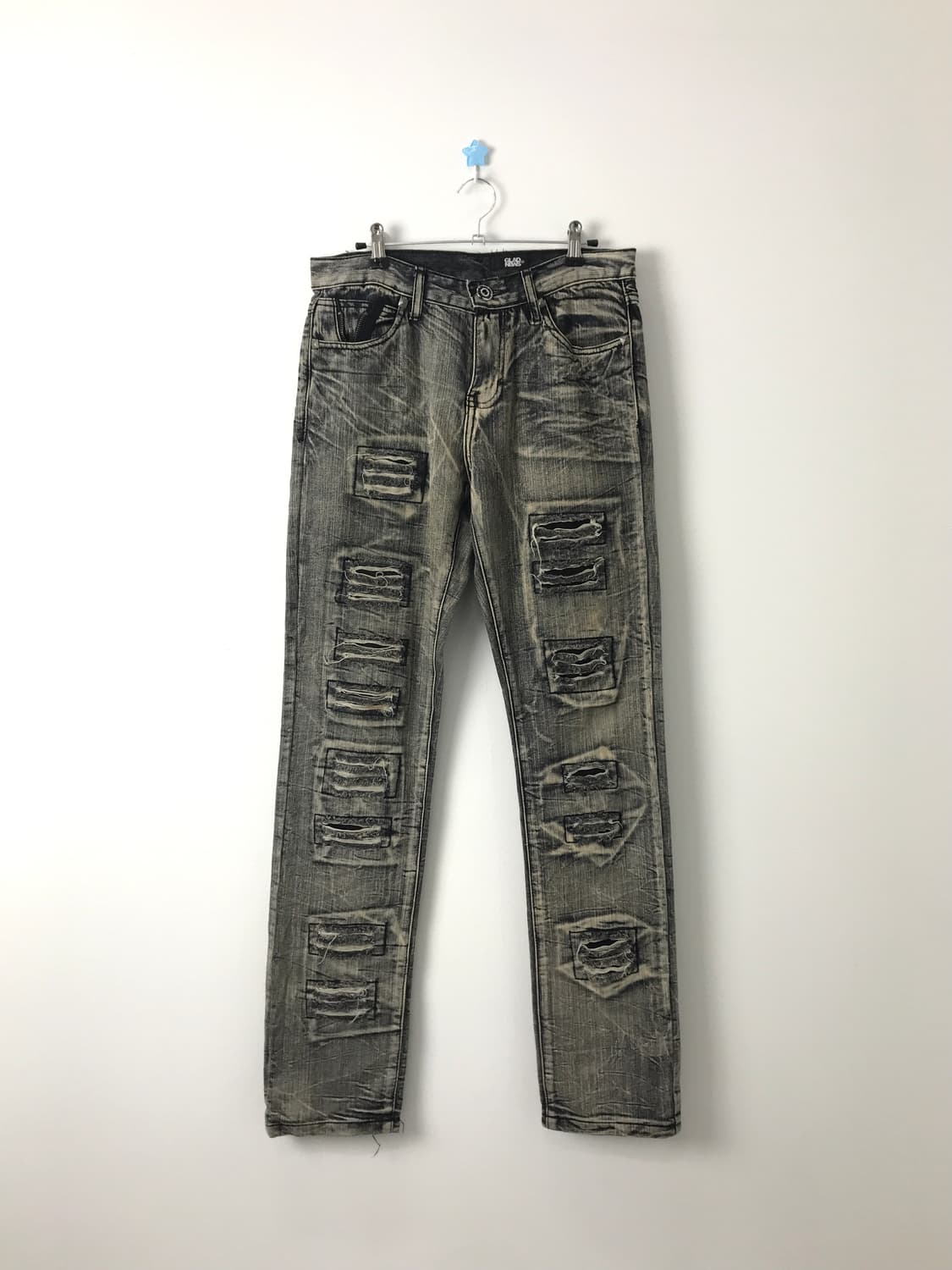 'GLAD NEWS' Heavy Distressed Denim Jeans 상품이미지1