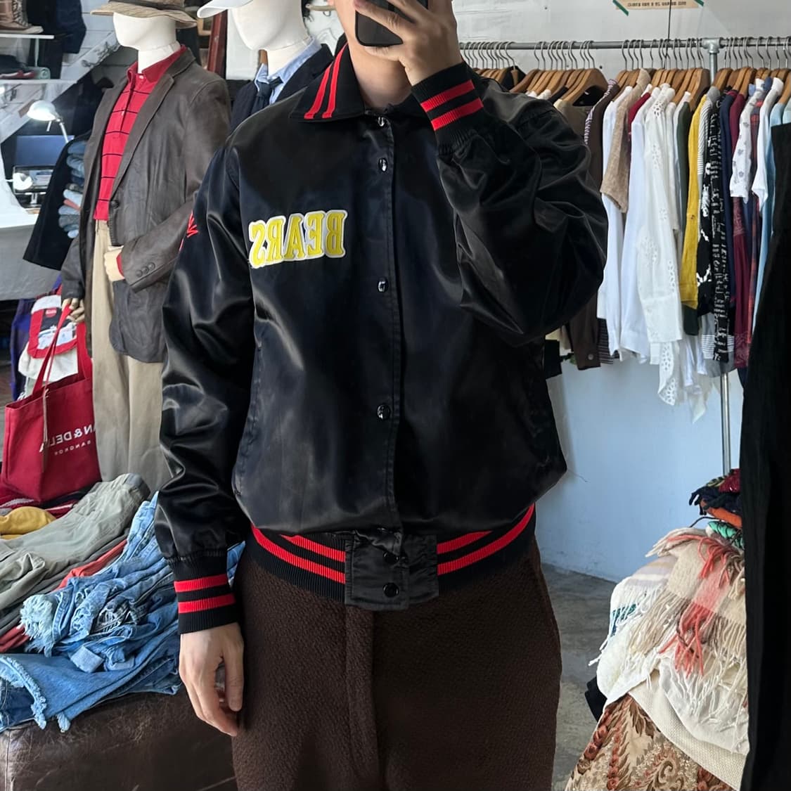 (착용컷) 미즈노 스타디움 자켓 (남성용 100) 상품이미지4