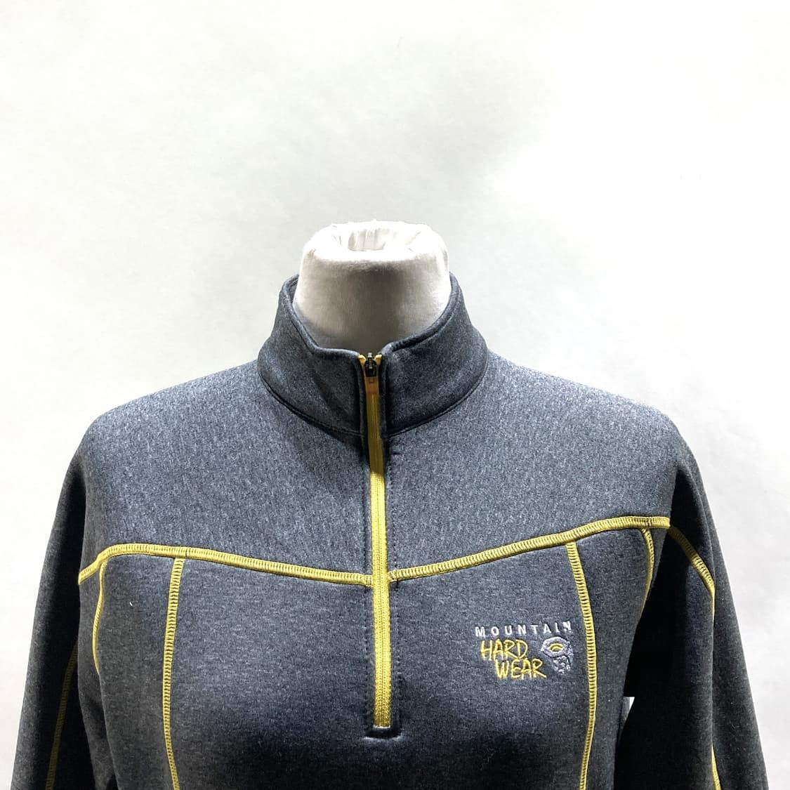 마운틴하드웨어 여성등산기모티셔츠 그레이 M 상품이미지2