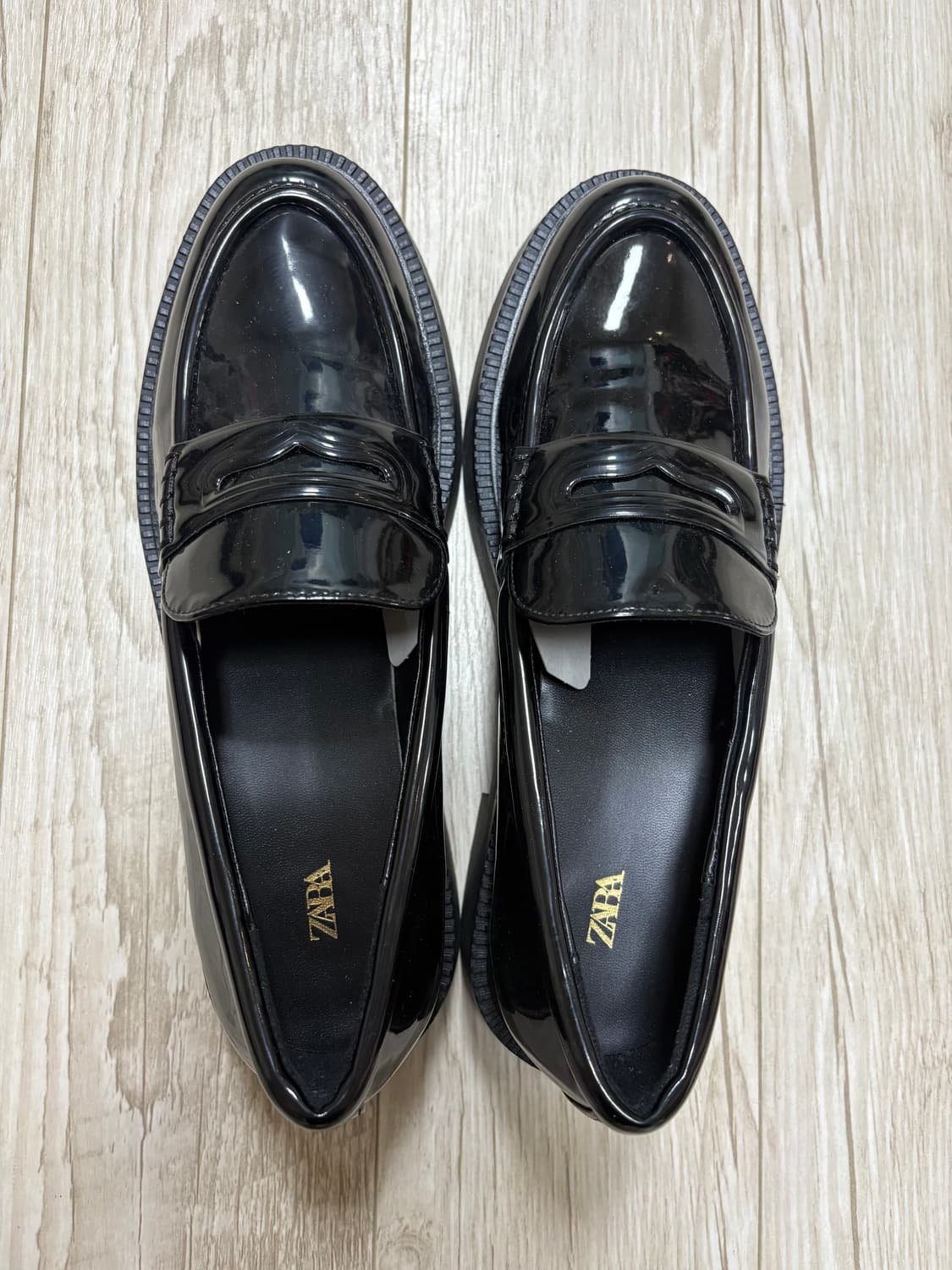 자라 로퍼 블랙 260 상품이미지4