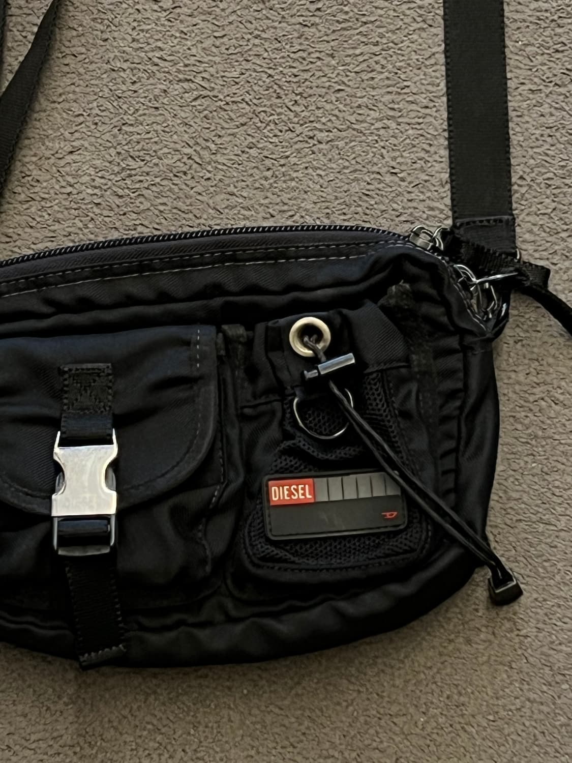 디젤 빈티지 미니 크로스백 처분  상품이미지2