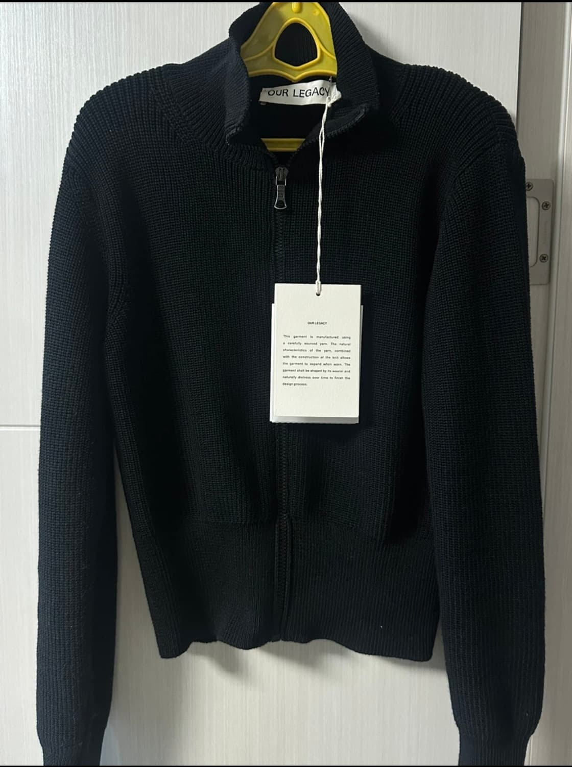 아워레가시 인택트 집 터틀넥 블랙 상품이미지1