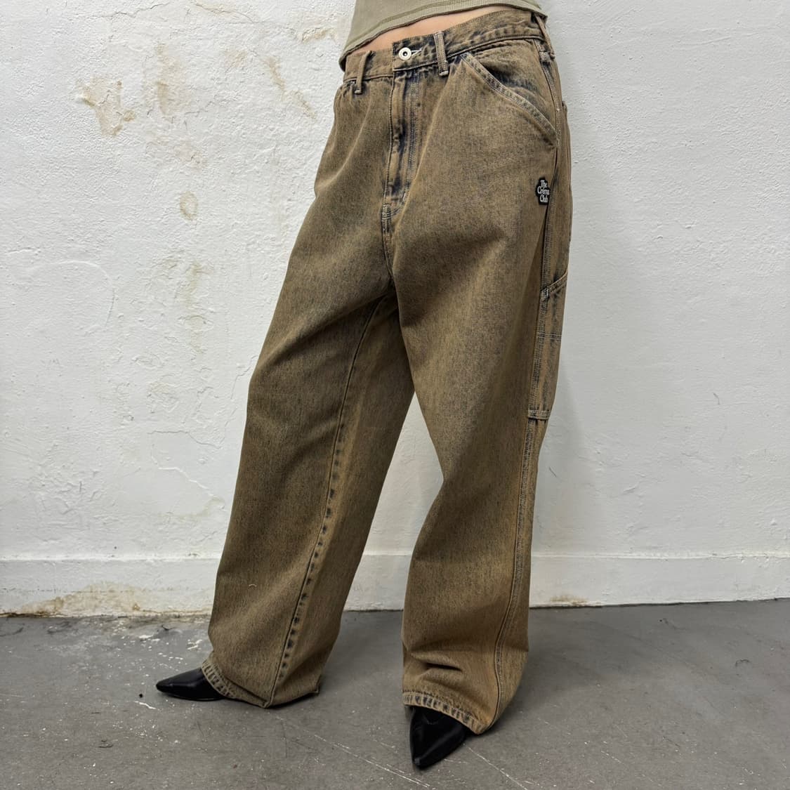 THE CREMA CLUB 인디고블루 샌드 워싱 루즈 와이드 카펜터 팬츠 상품이미지2