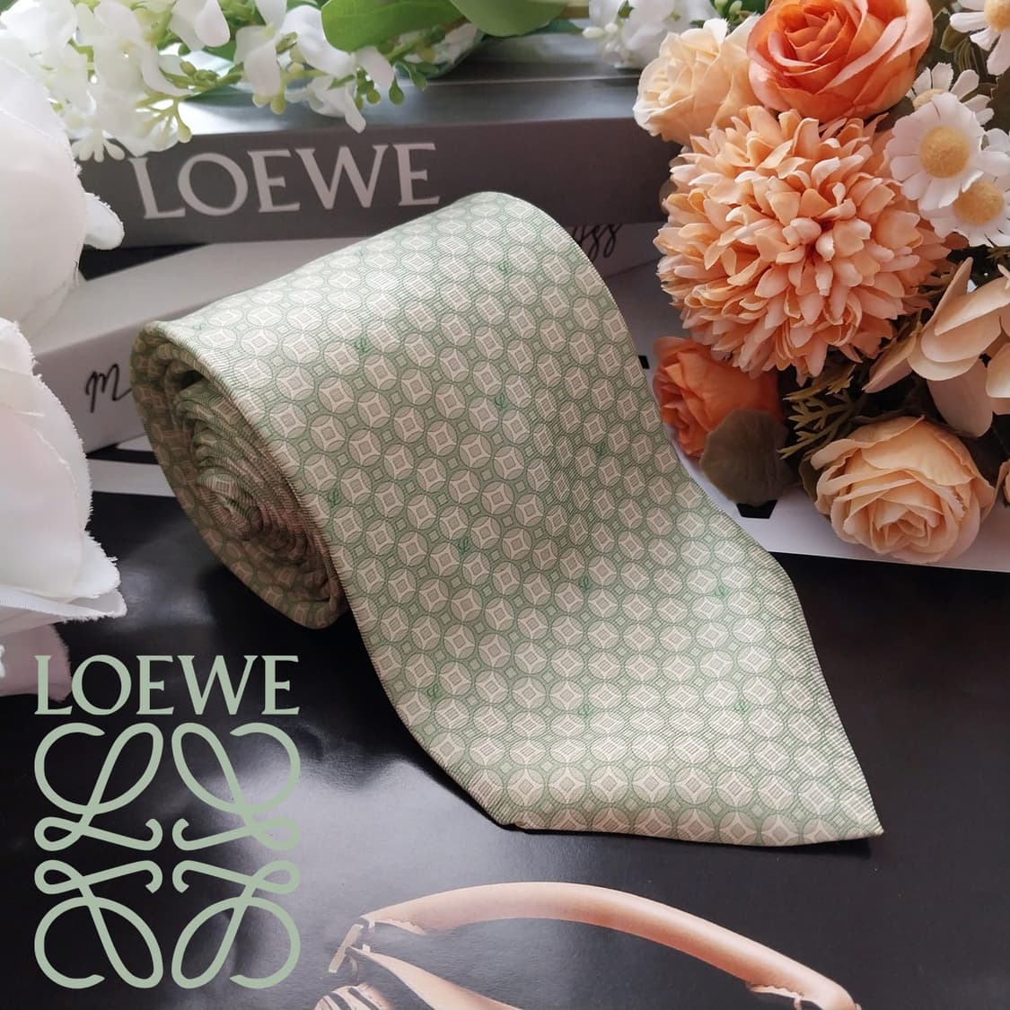 로에베 실크 라임 로고 패턴 넥타이 A+~A등급 8.9cm K1614
 상품이미지1