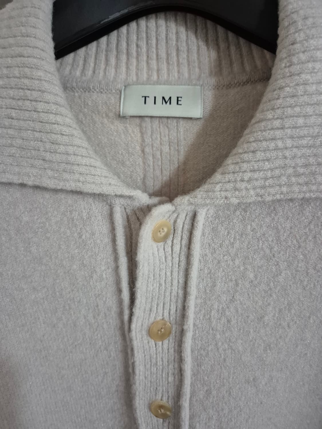 타임옴므 알파카 부클 카라 니트 100 에크루 상품이미지3