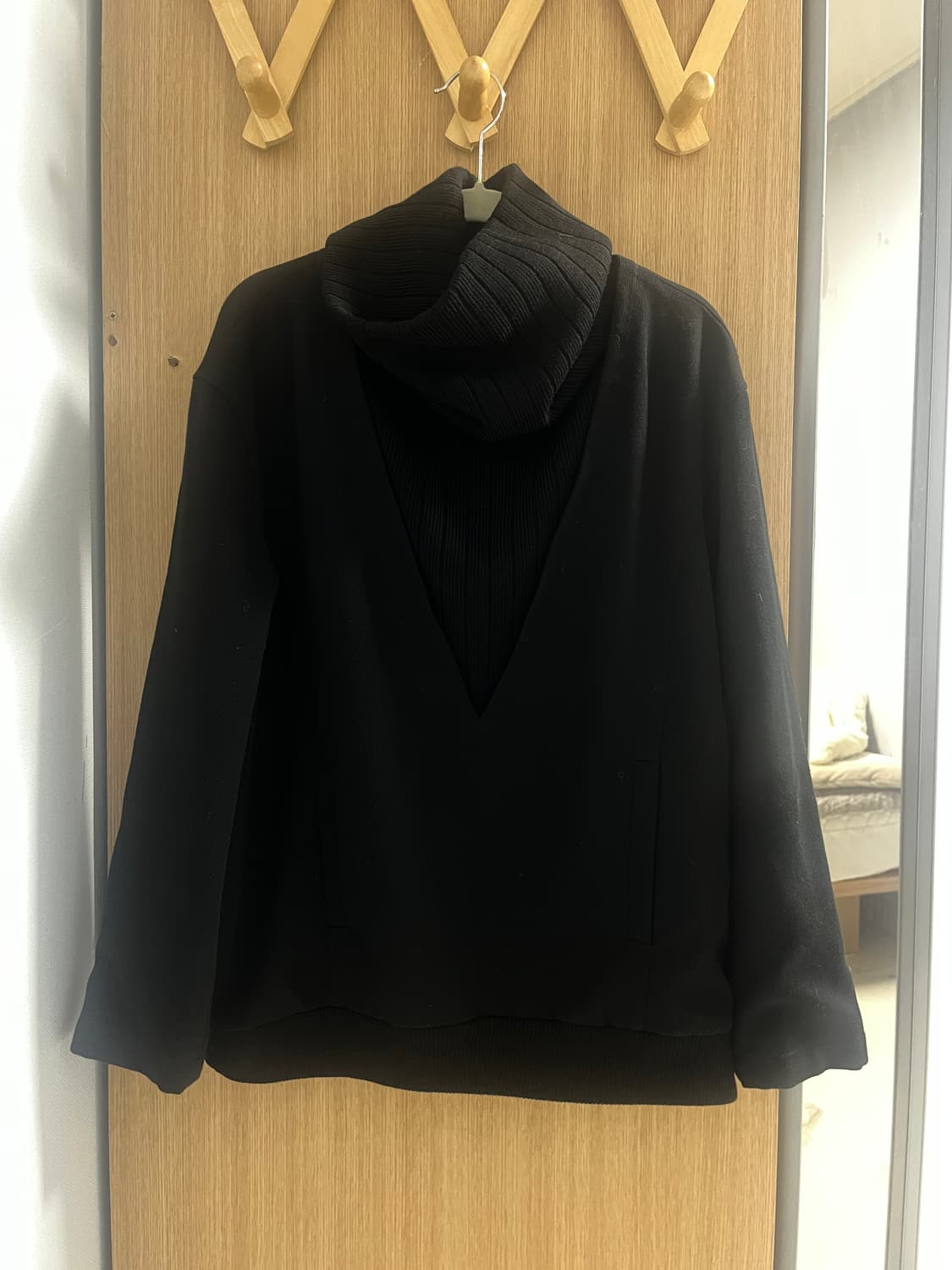 [디올,생로랑과 함께] JW anderson Hybrid Sweat 상품이미지1