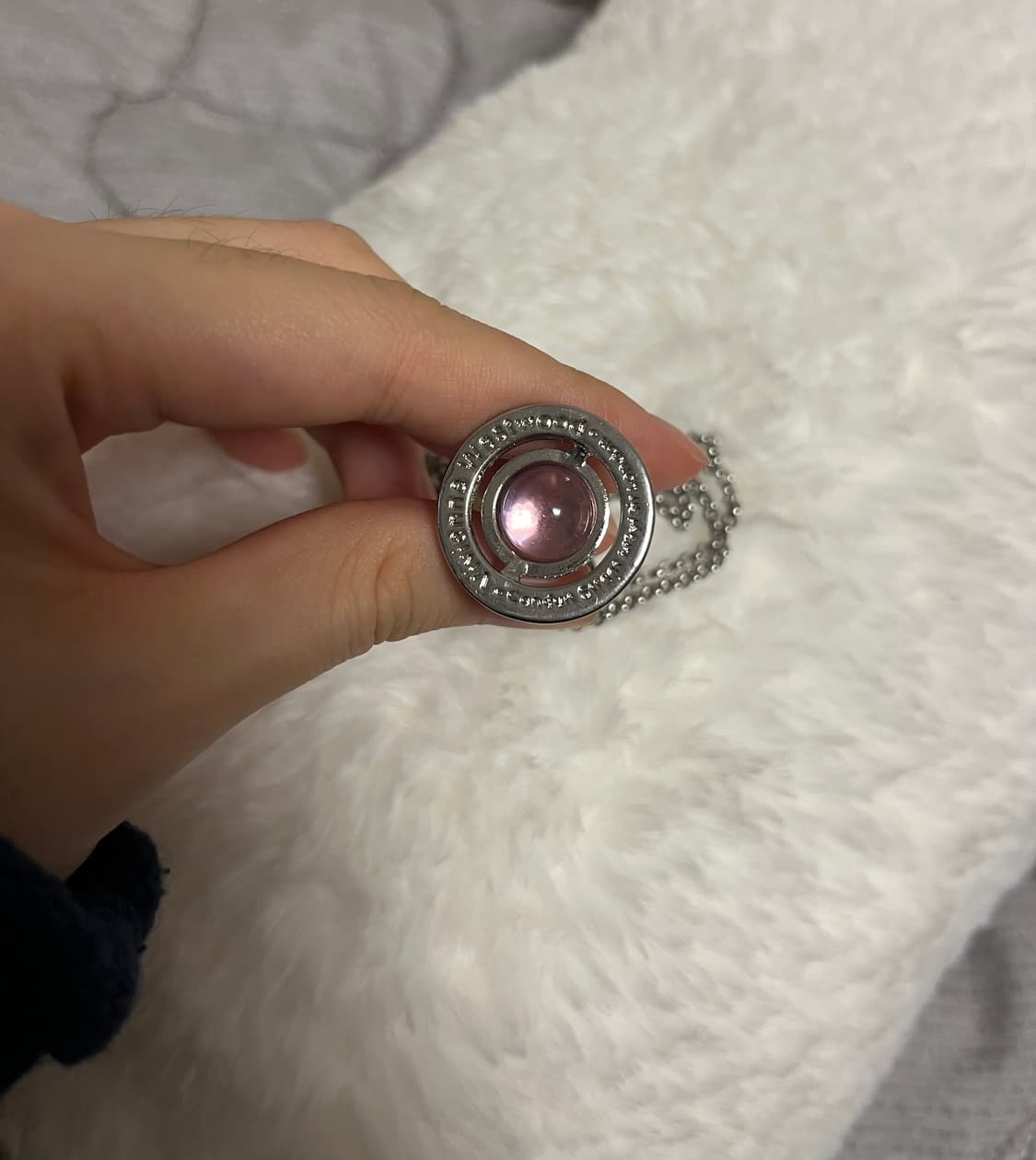 비비안웨스트우드 핑크 orb 목걸이 상품이미지2