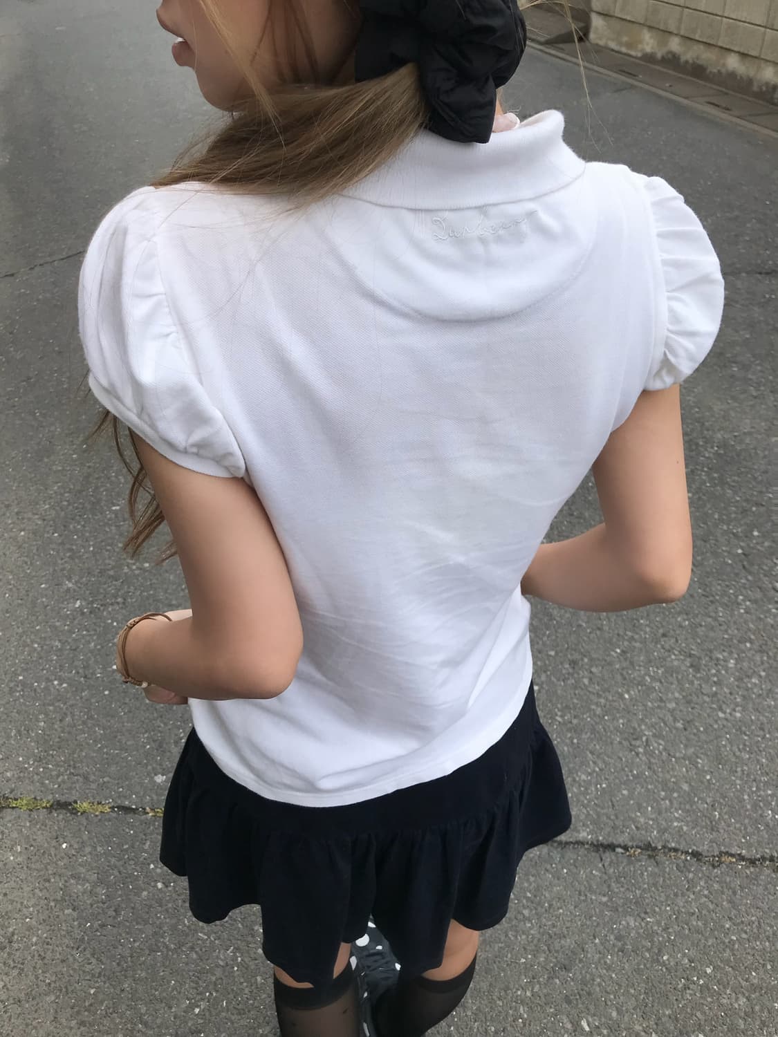 버버리 화이트 퍼프 카라 티셔츠 상품이미지3
