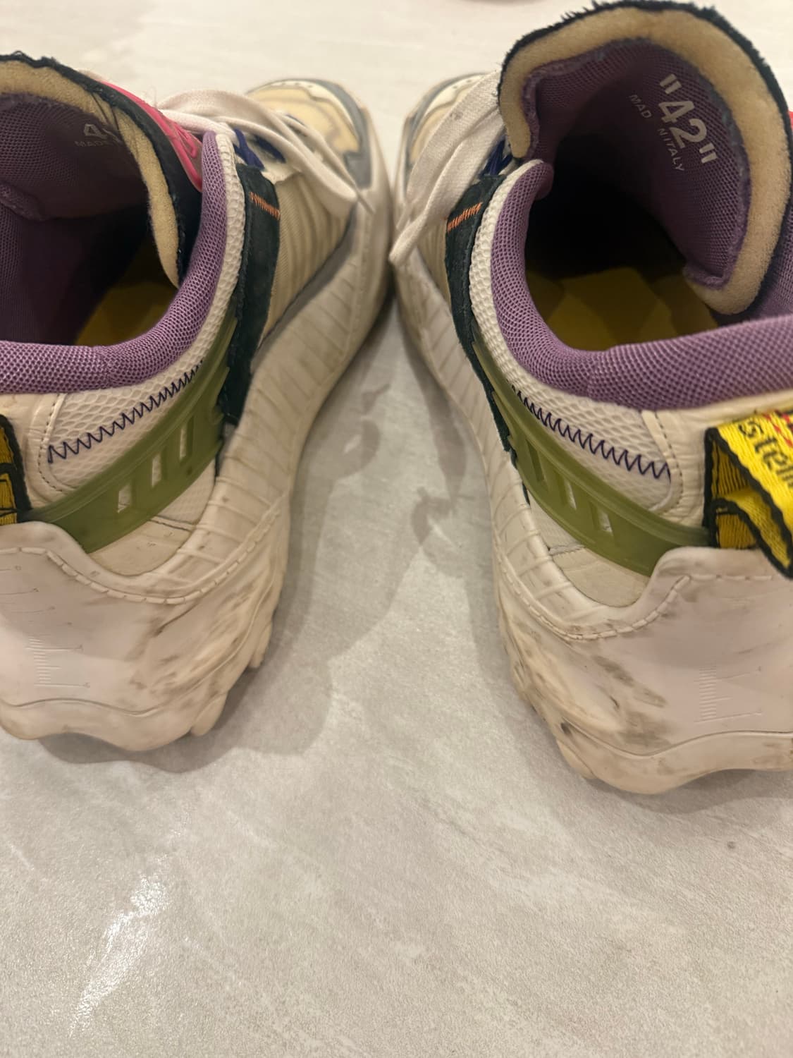 오프화이트 ODSY-1000 스니커즈 42 상품이미지4