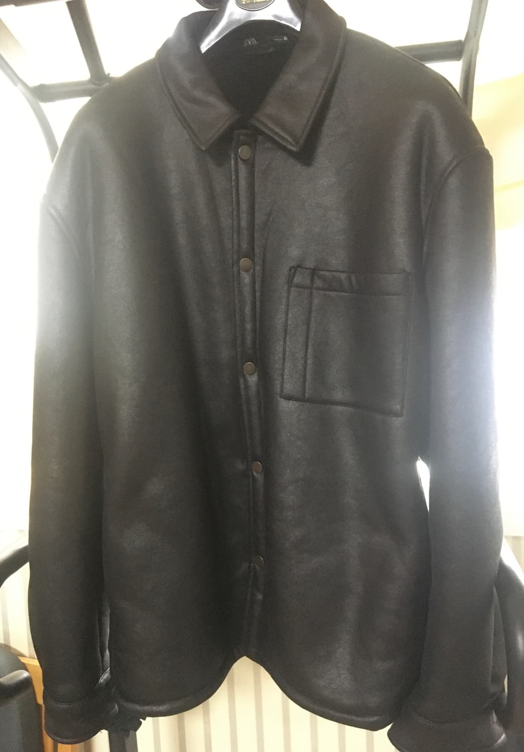 자라 가죽자켓 블랙 판매합니다 상품이미지3