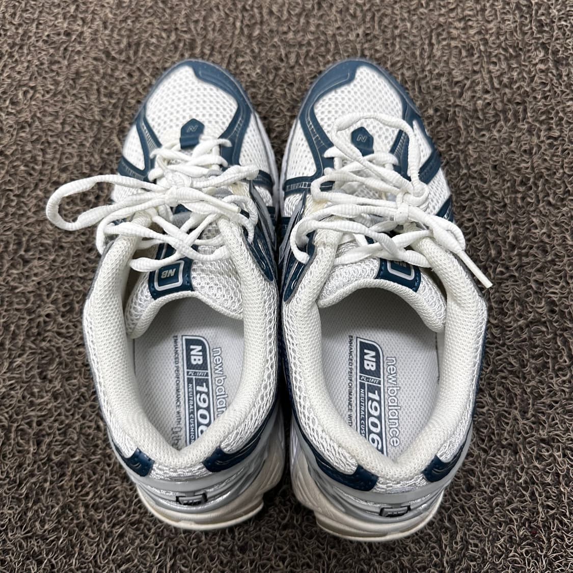 뉴발란스 1906R 운동화 265사이즈 상품이미지3