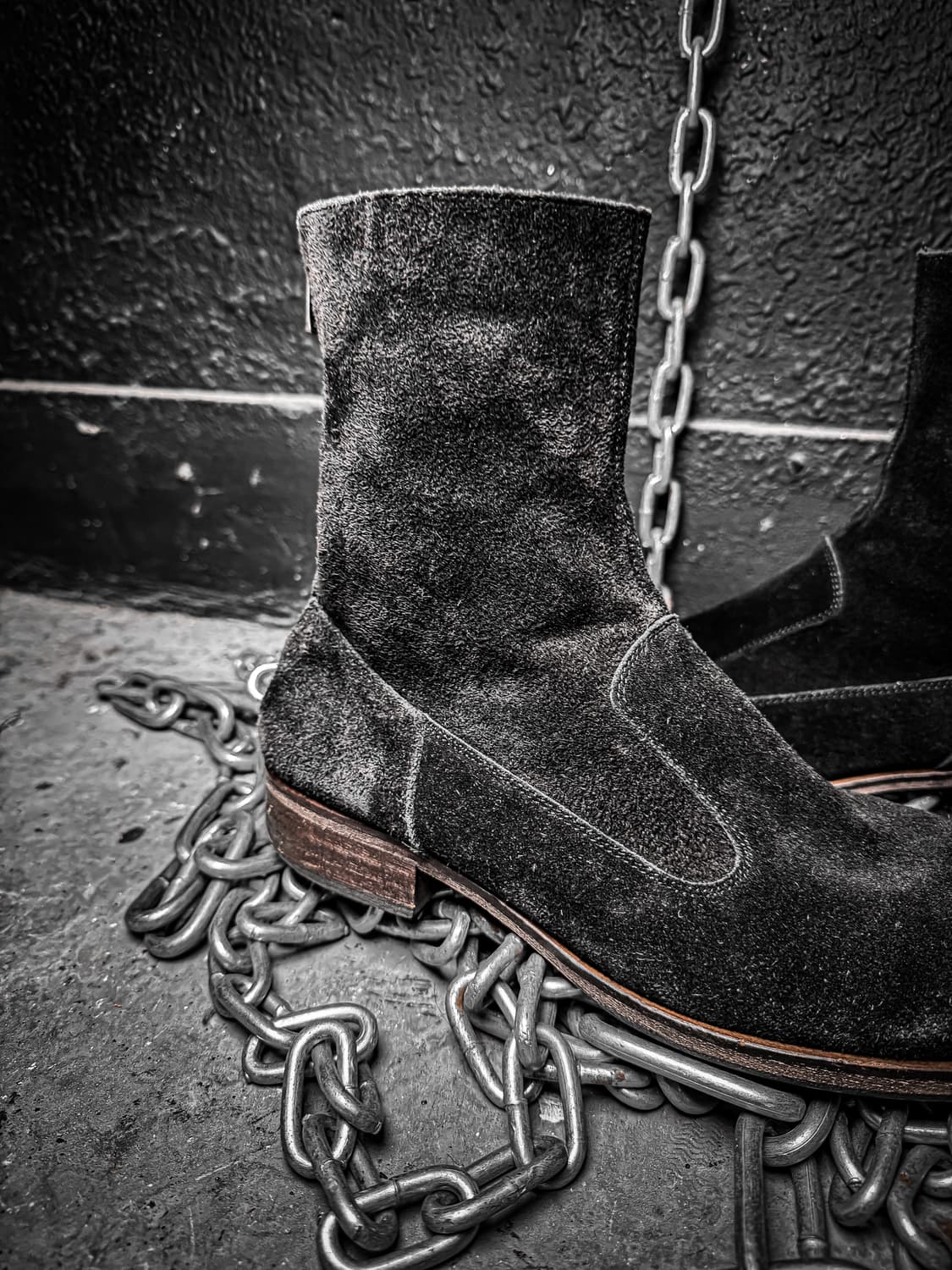 NO ID. – Black Suede Zip Boots 상품이미지6