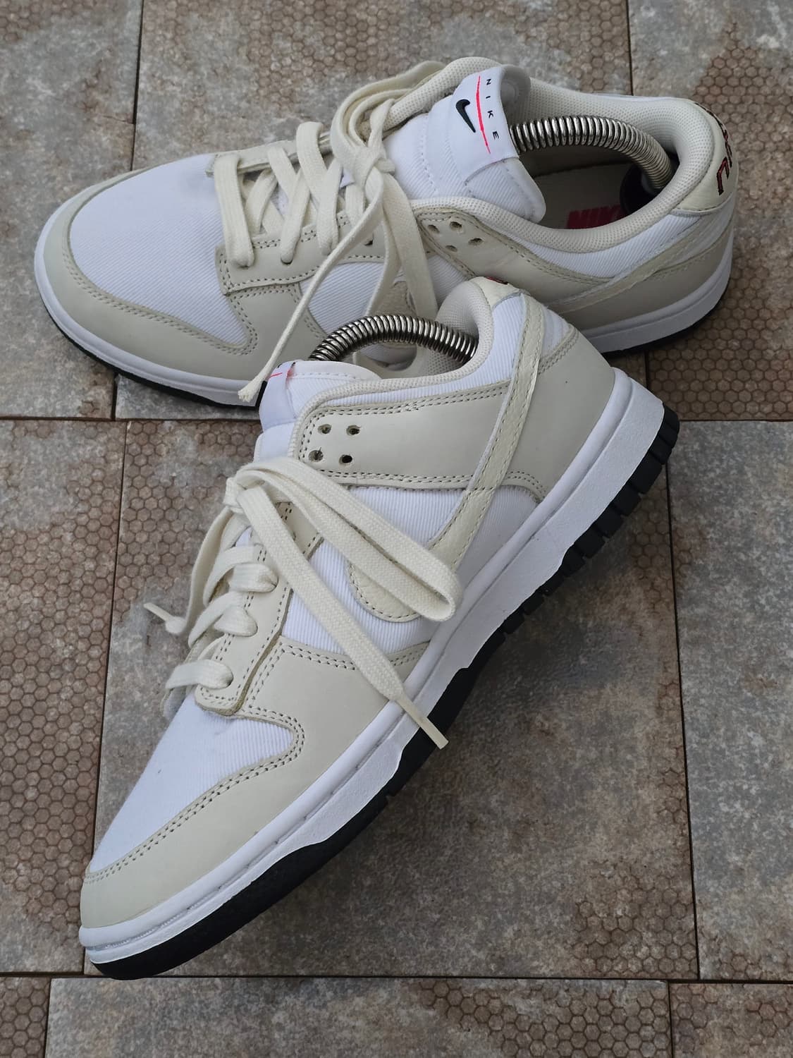 (240)나이키 덩크 로우 lx 코코넛 밀크 스니커즈 상품이미지6