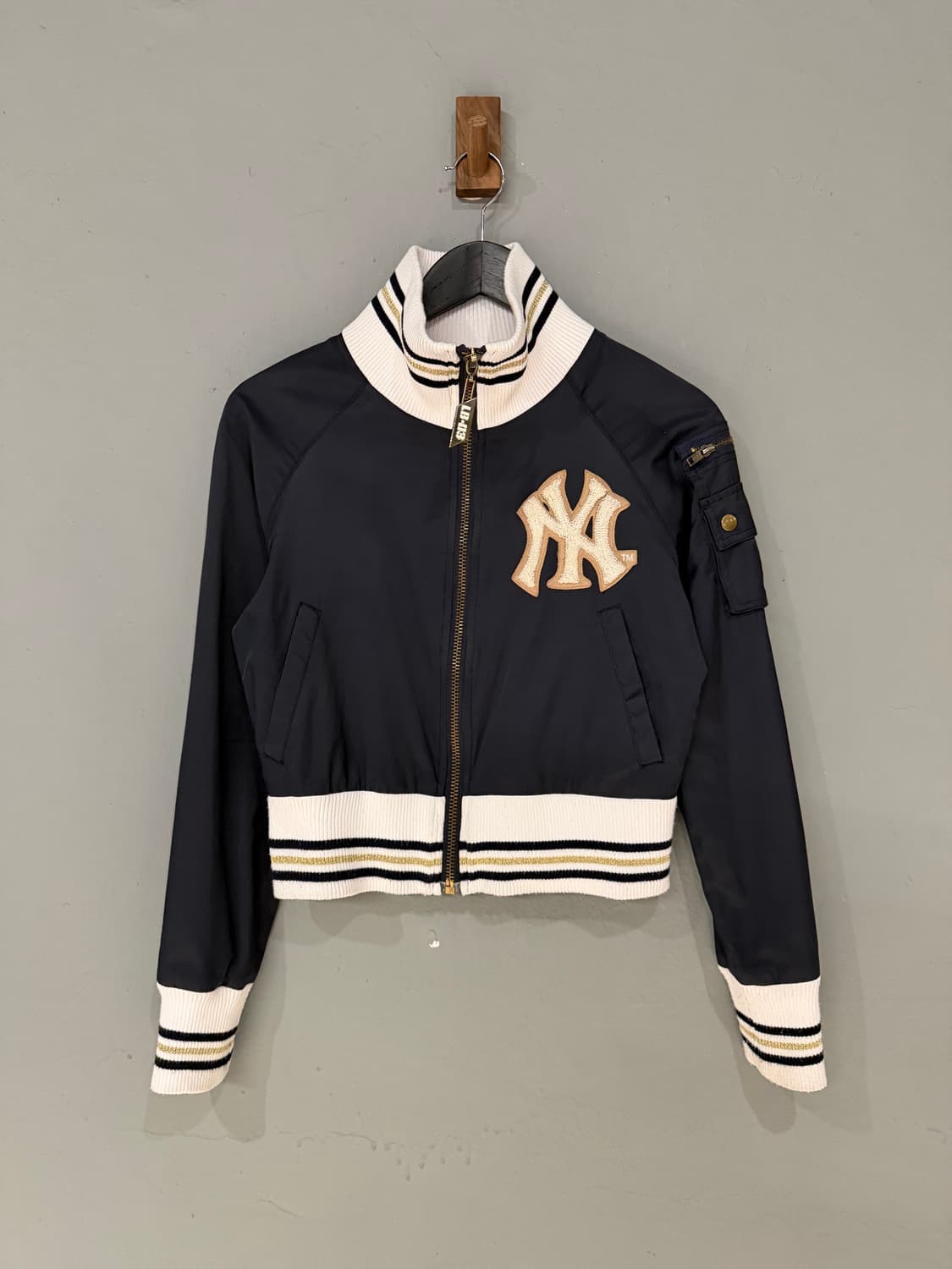 LB-03 NY logo cropped track jacket 상품이미지5