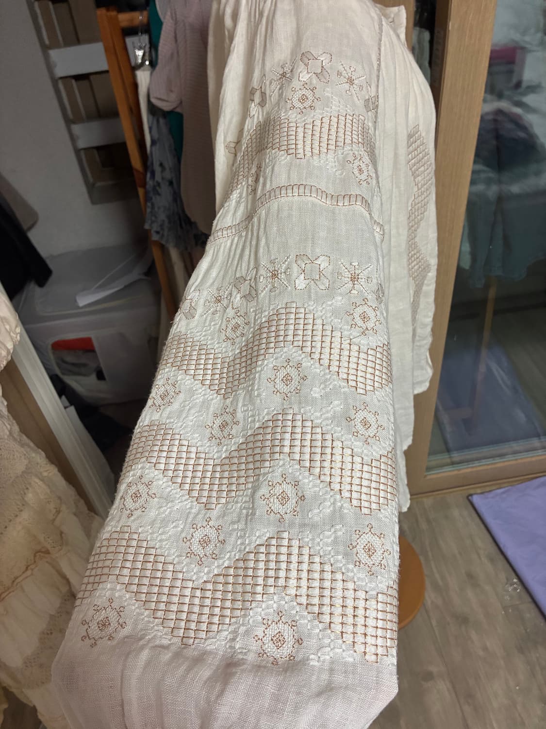 아이보리 자수 셔츠 상품이미지3