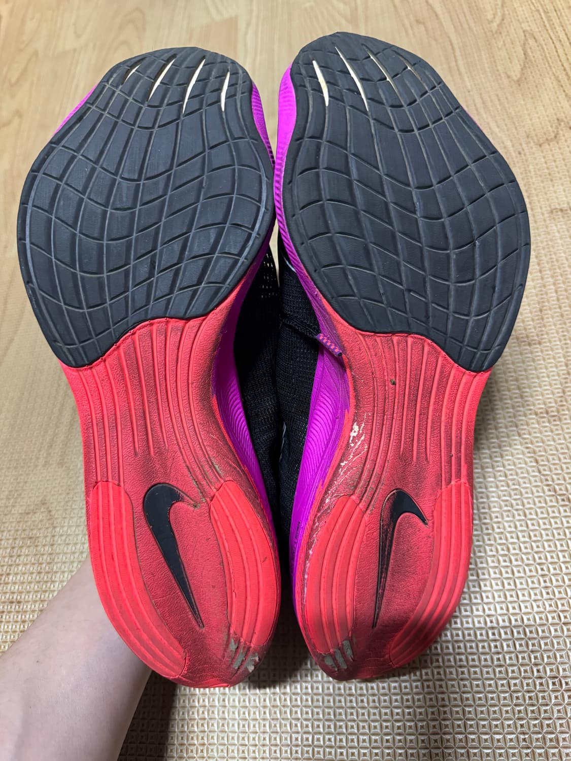 295 나이키 줌X 베이퍼플라이 넥스트%2 블랙 플래시 크림슨 상품이미지7