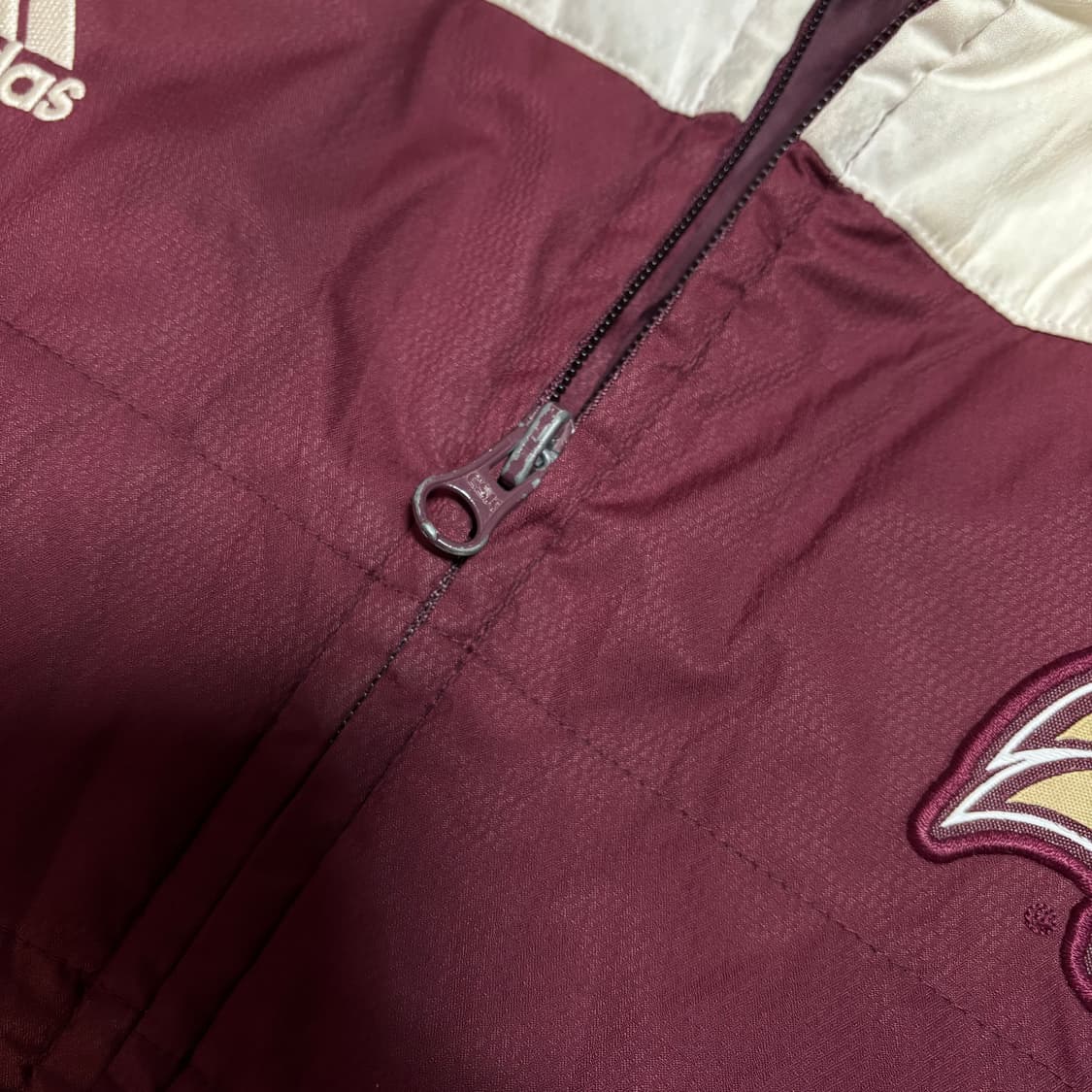 00s 아디다스 버건디 화이트 밥캣츠 올드스쿨 점퍼 파카 상품이미지4