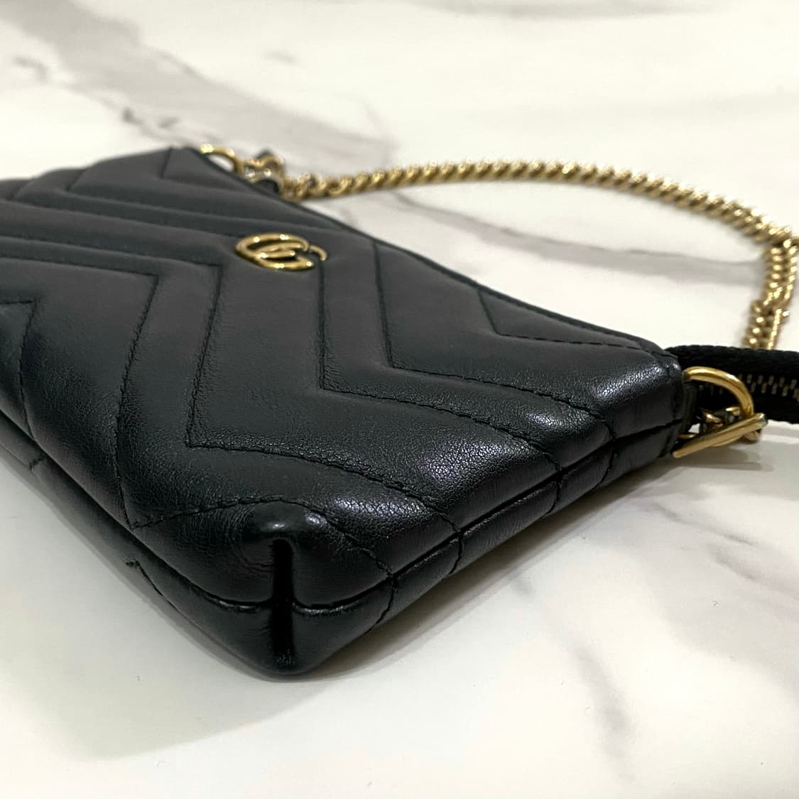 구찌 GG 마몽 가죽 체인 파우치백 블랙 443129 상품이미지4