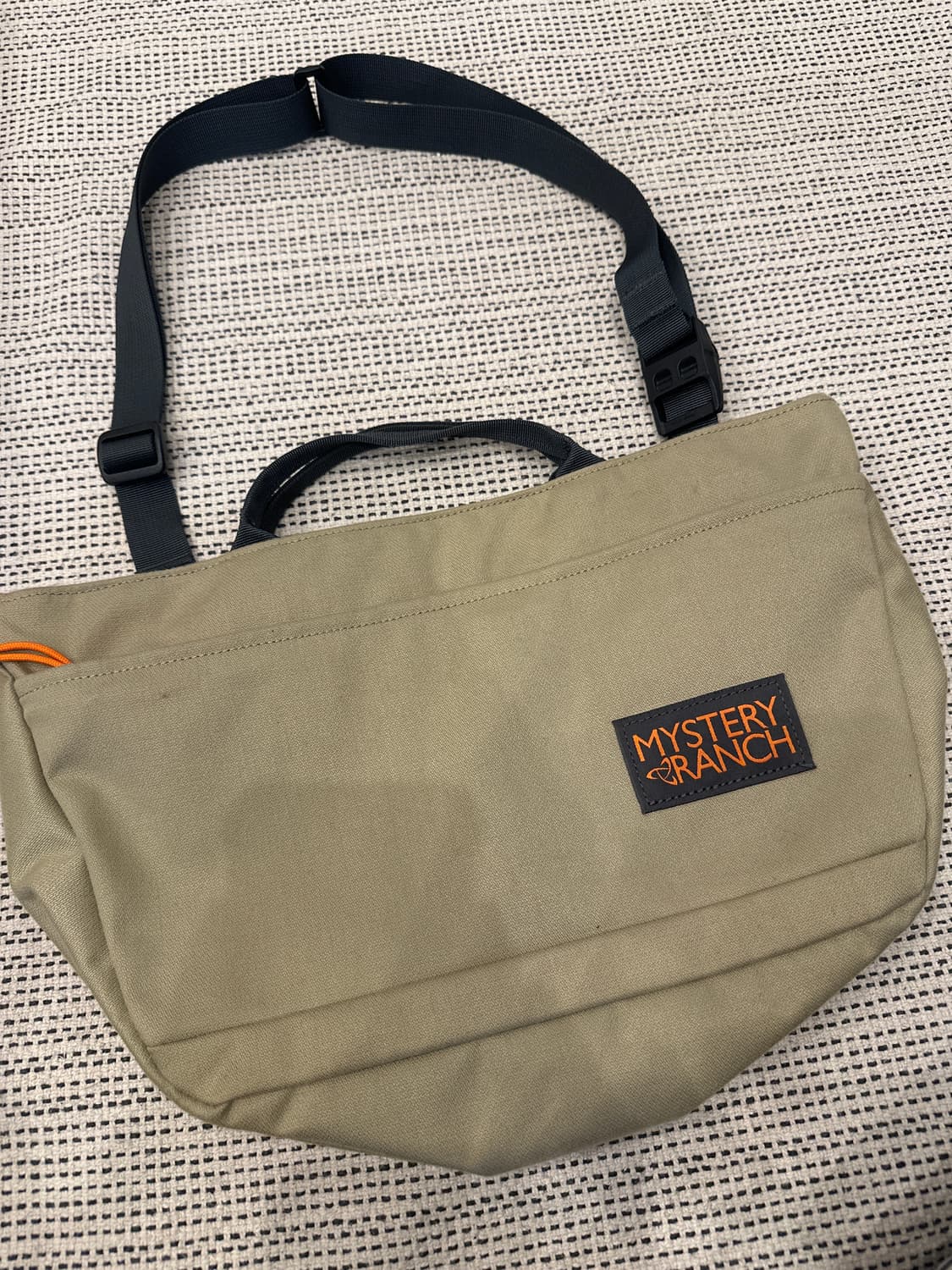 미스테리 랜치 미니 마트 크로스백 8L 상품이미지1