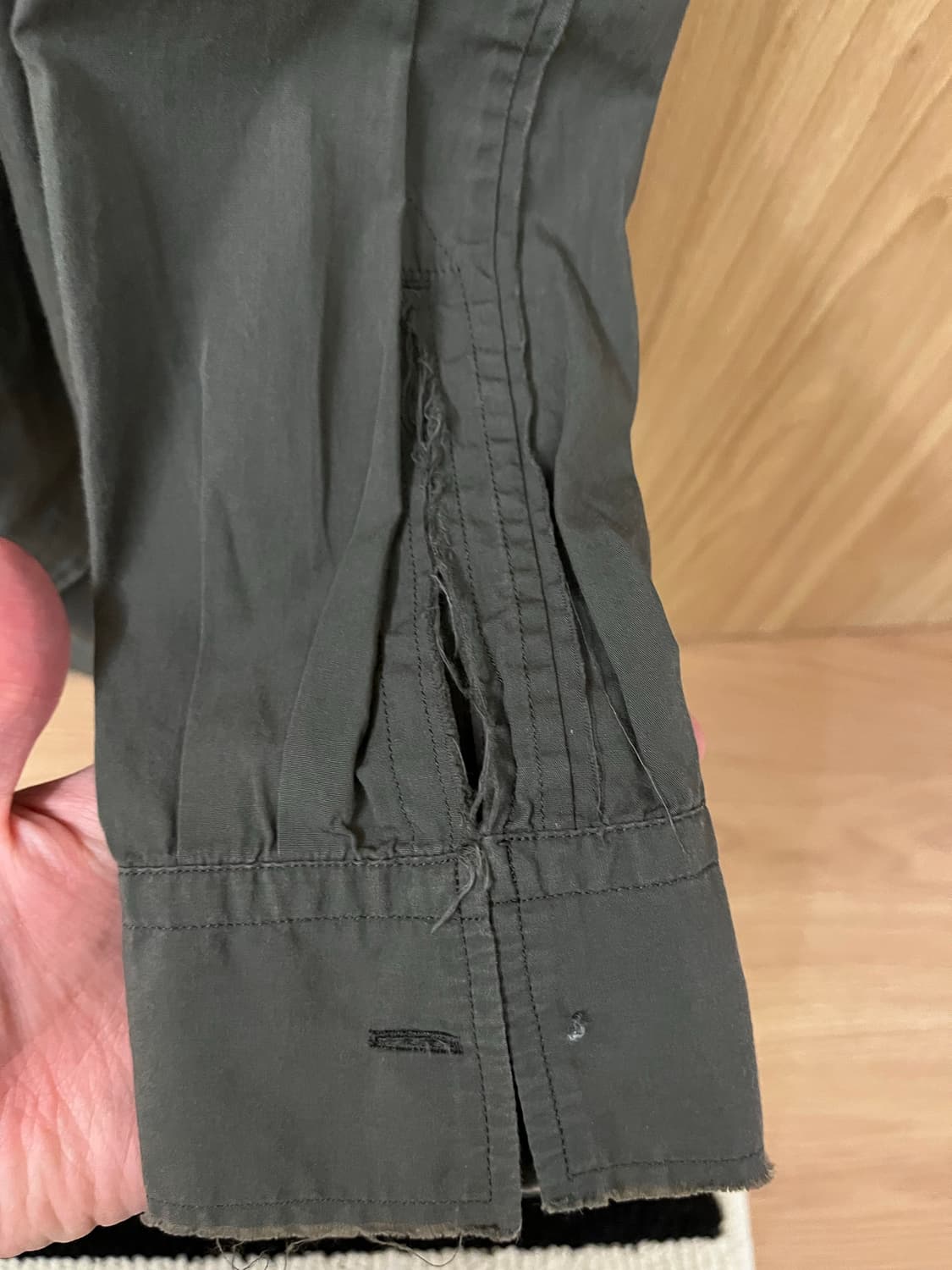 솔로이스트 셔츠 상품이미지4