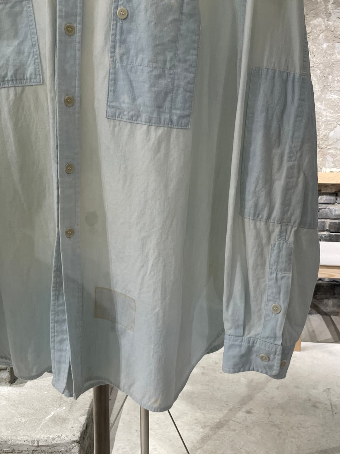 더레스큐 파우더 워싱 패치 샴브레이 셔츠 상품이미지5