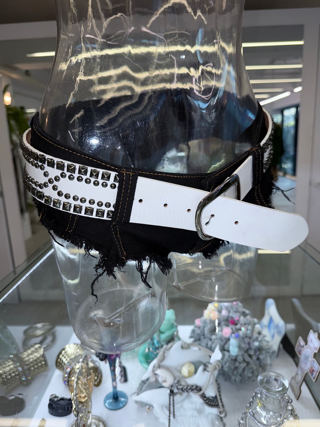 stud wide leather belt 상품이미지1