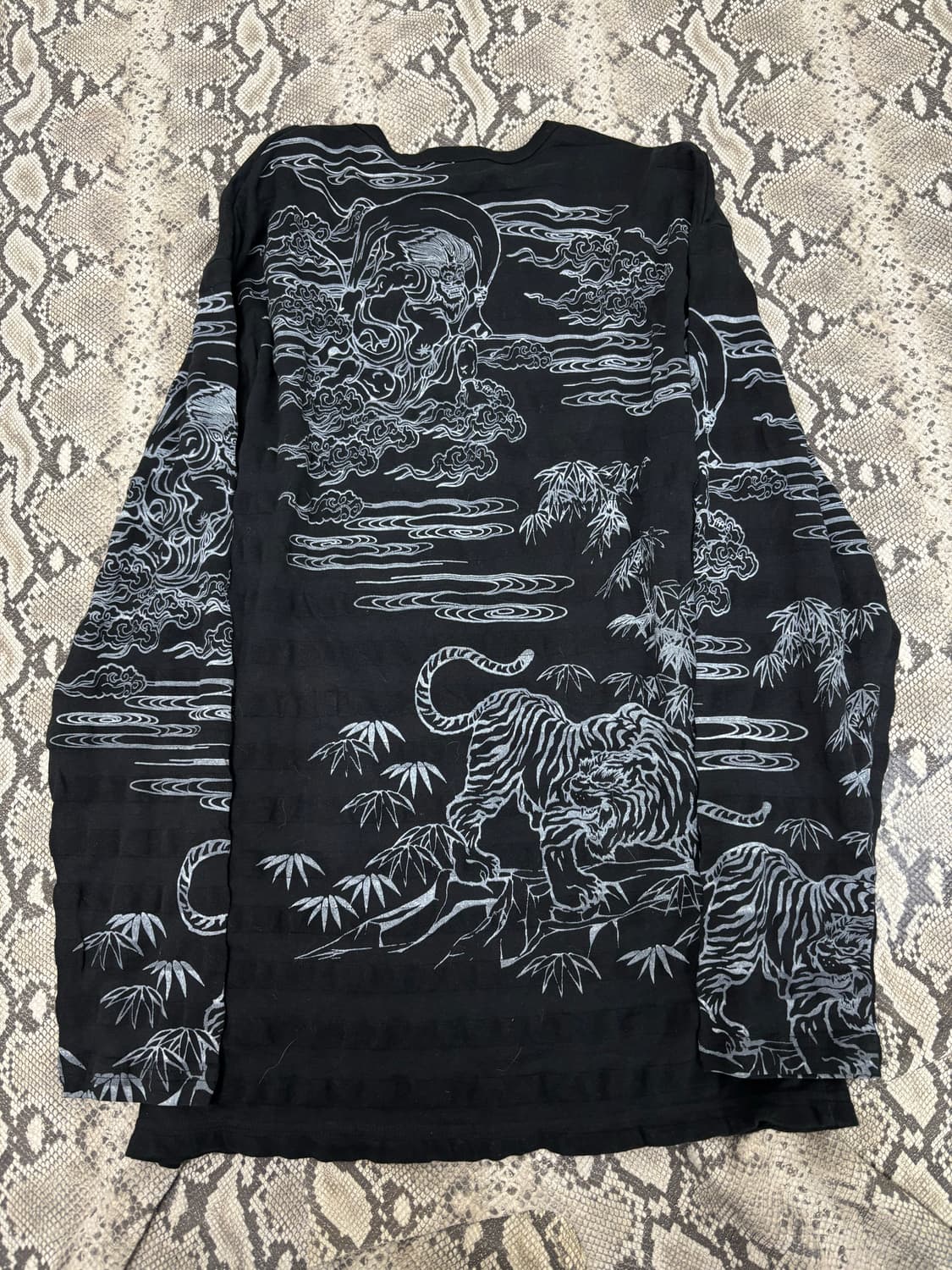 Oriental Full Print Black Sleeve 상품이미지5