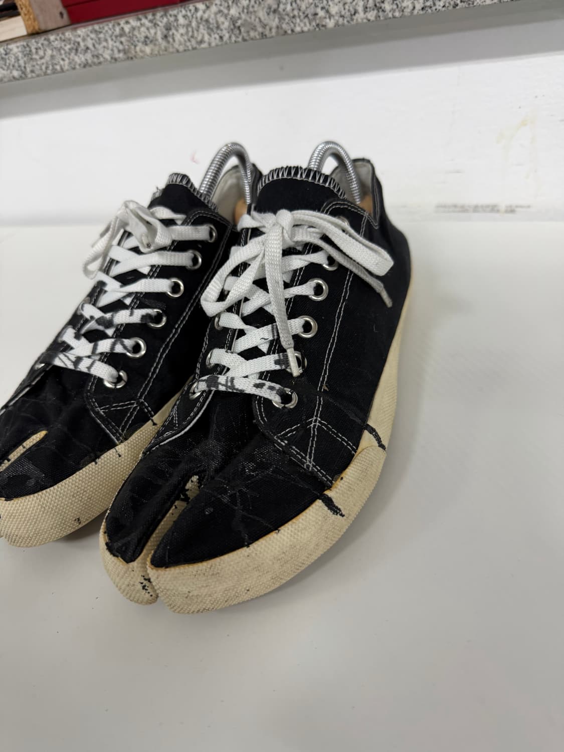 정품) 메종마르지엘라 타비 스니커즈 43 상품이미지2