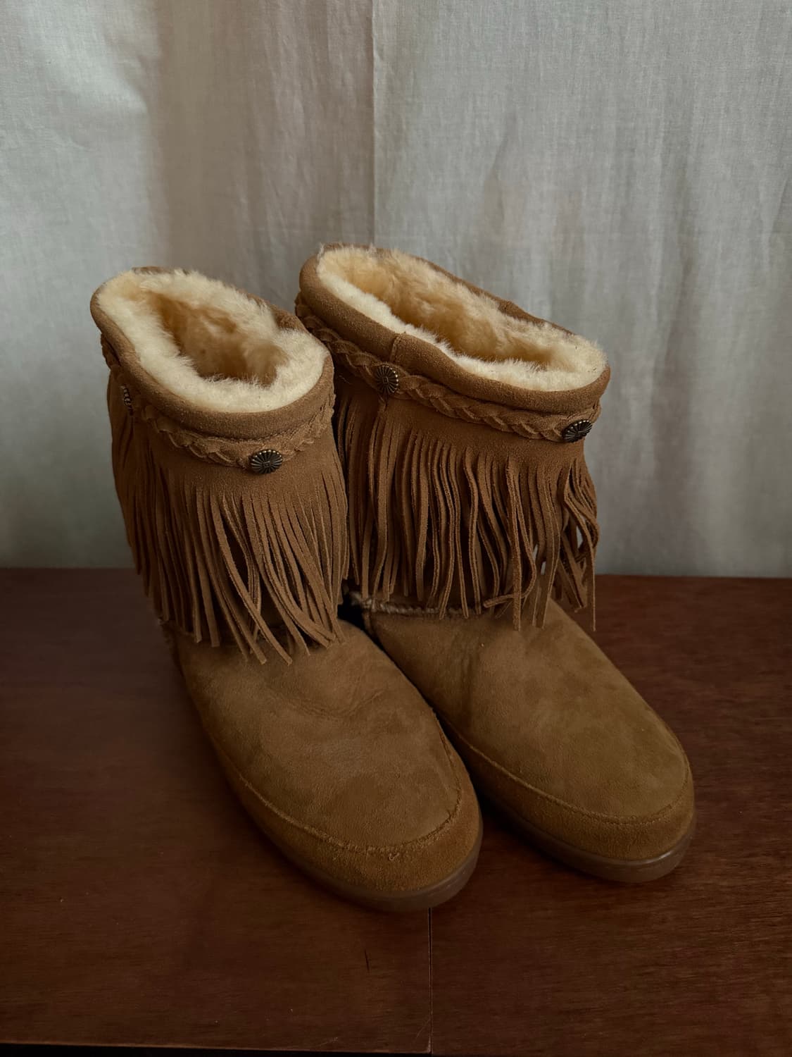 MINNETONKA fringe suede boots 상품이미지2