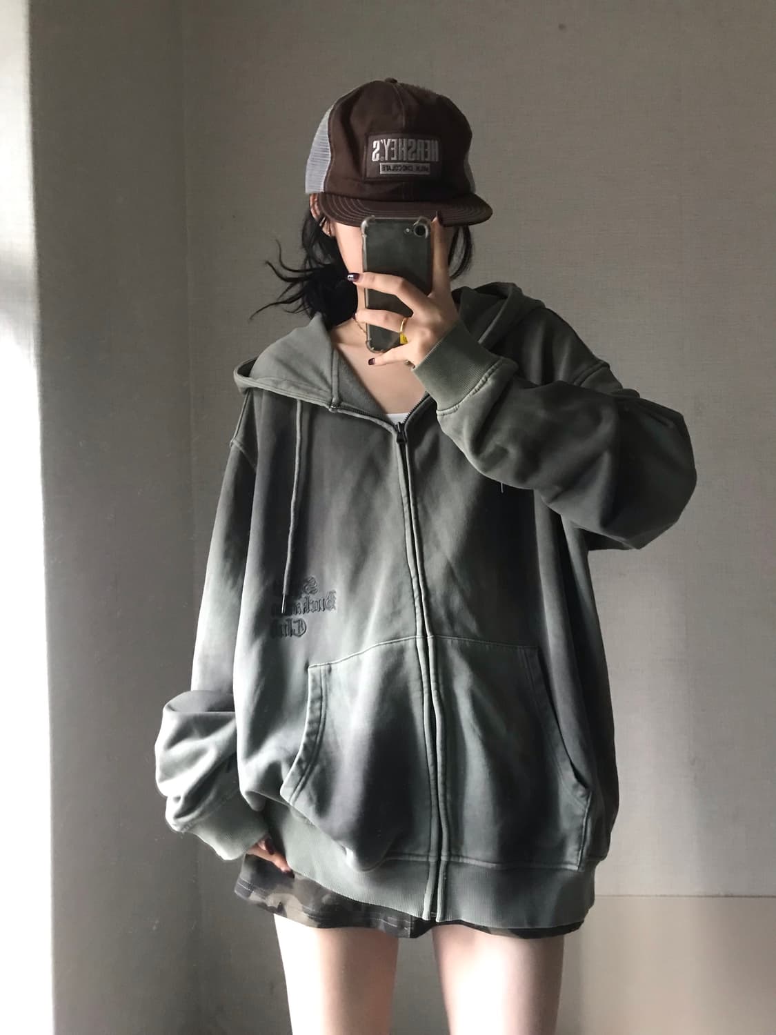 버카루 카키 오버핏 피그먼트 후드집업 상품이미지4