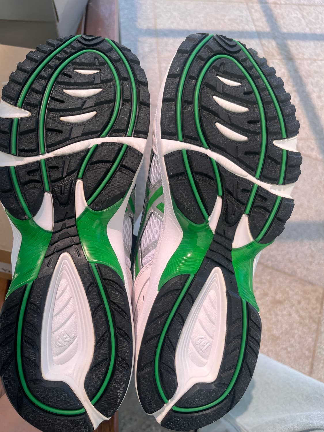 아식스 gel 1090 그린 295 판매합니다 상품이미지4