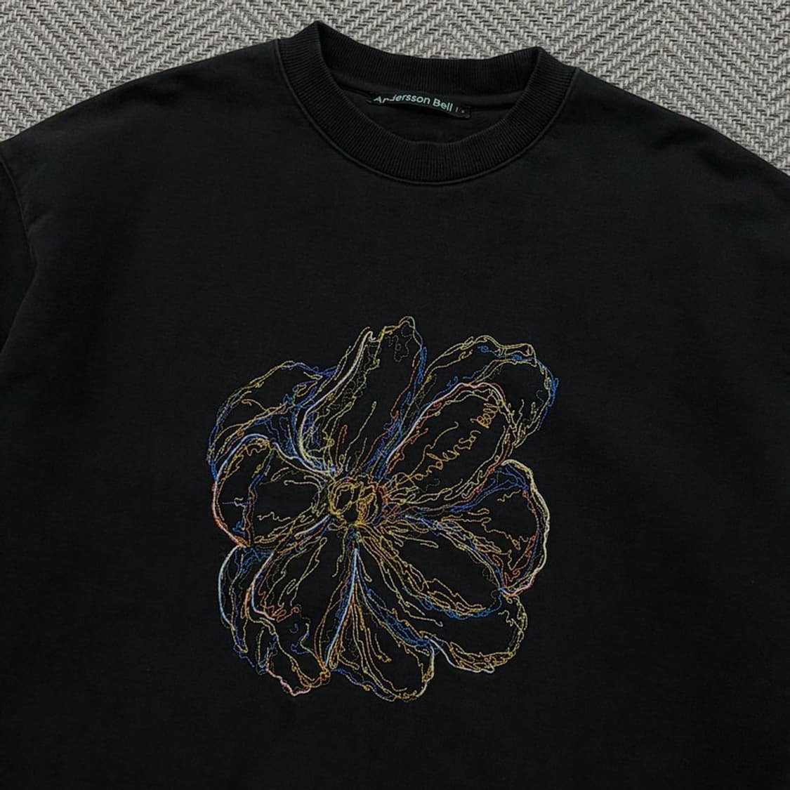 앤더슨벨 플라워 자수 맨투맨 v2781 상품이미지3