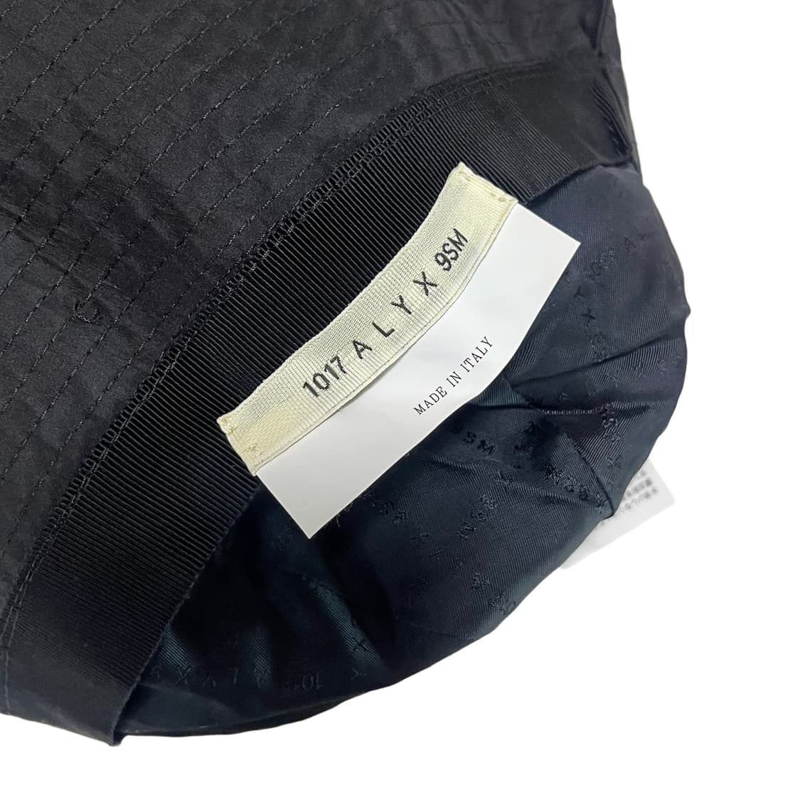 1017 ALYX 9SM Buckle Bucket Hat 상품이미지2