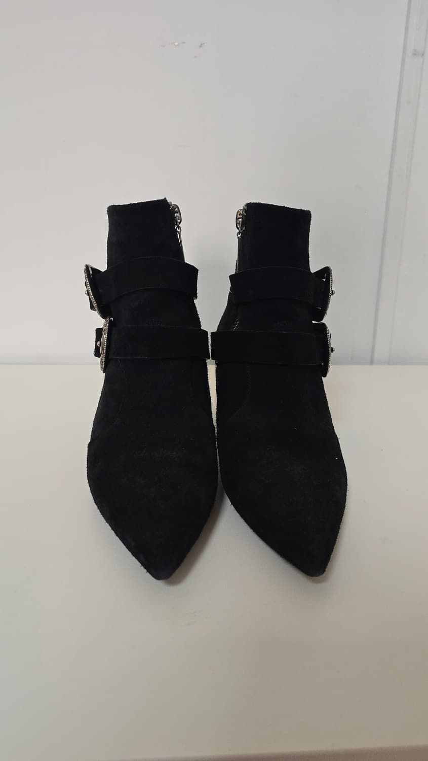 생로랑 샬롯 55 스웨이드 웨스턴 버클 앵클 부츠 37.5 팝니다 상품이미지3