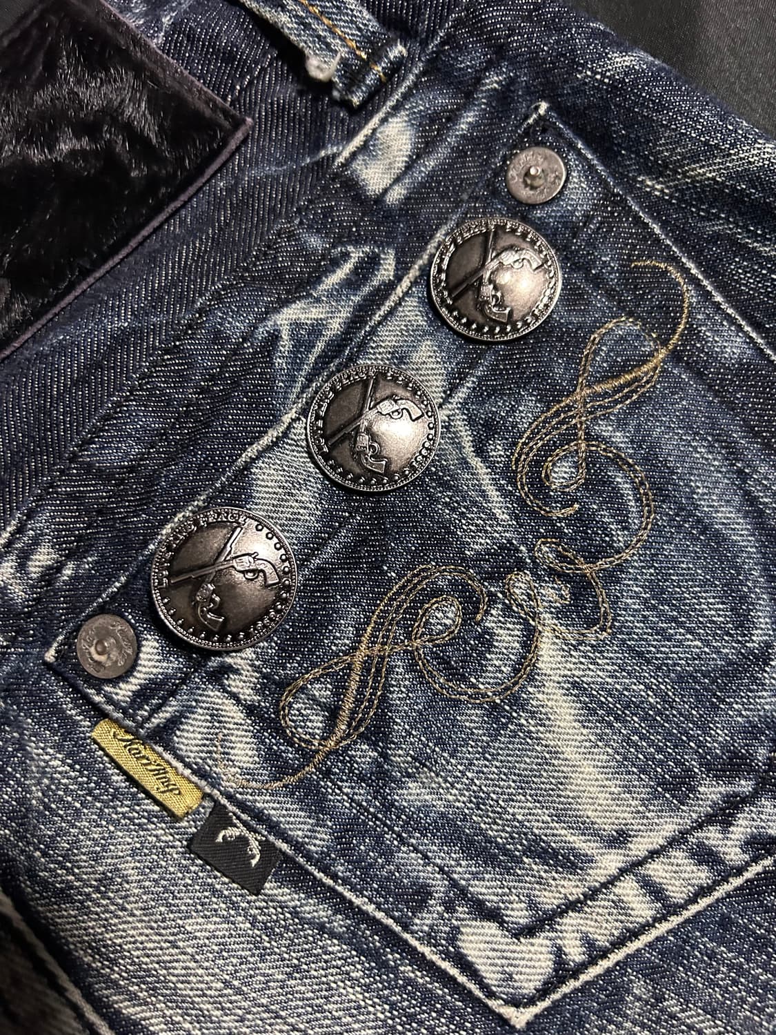 roar guns buttons denim jeans 상품이미지3