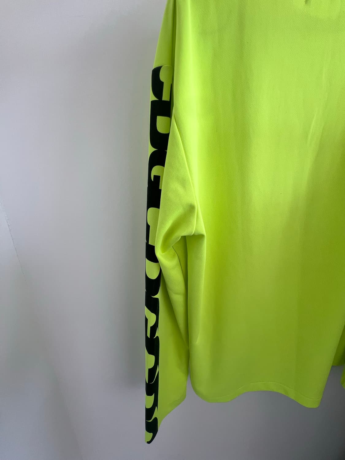 CDG 꼼데가르송 형광 롱슬리브 XL 상품이미지4