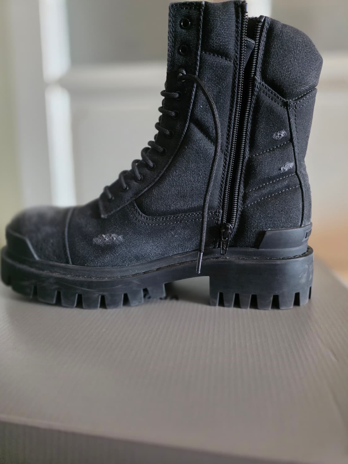 발렌시아가 컴뱃 스트라이크 상품이미지3